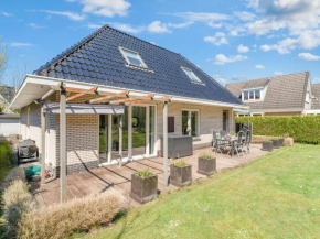 Cosy holiday home in Zeewolde with garden